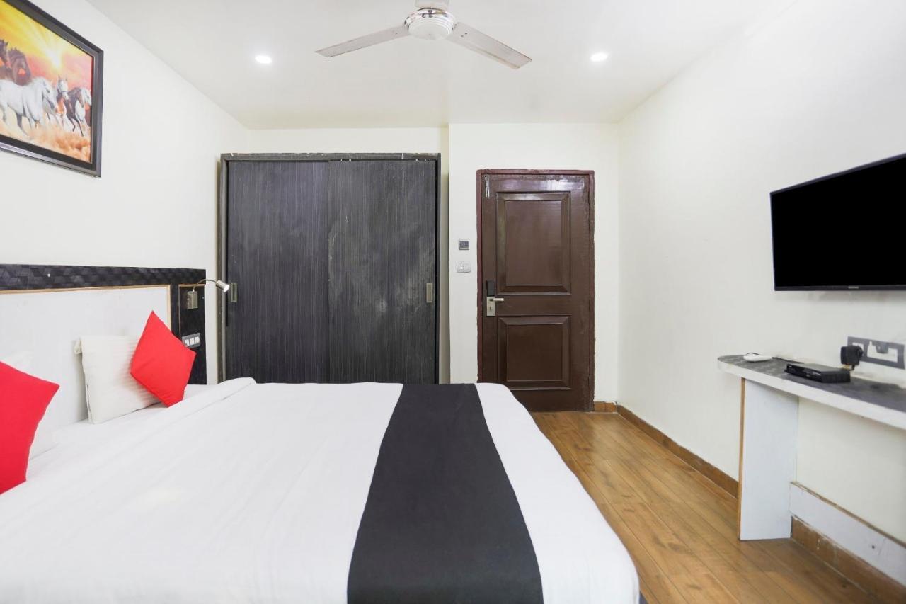 Capital O The Nest Expo Near Pvr Ansal Plaza Greater Noida Hotel Buitenkant foto